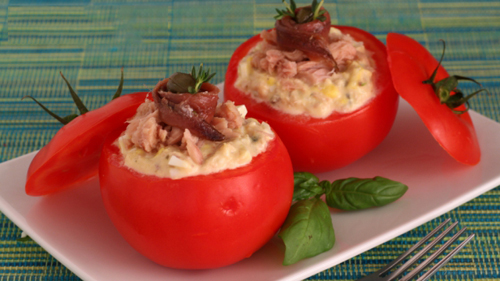 Cà chua nhồi salad cá ngừ vừa đẹp vừa ngon