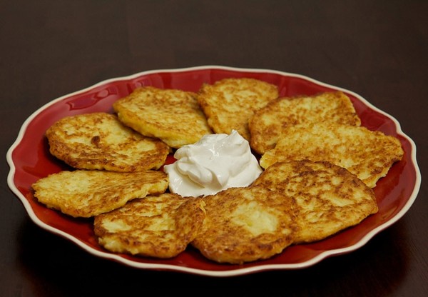 Bánh súp lơ chiên cho bữa sáng thật ngon!