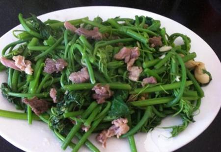 Ngọn su su xào thịt bò ngon miễn chê