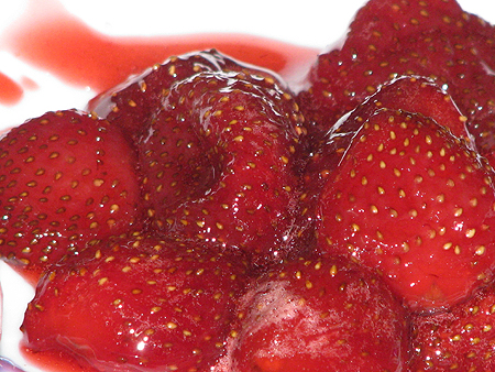 Mứt dâu tây – ngọt ngào ngày đông