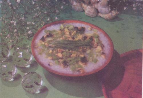 Cháo Ốc Nấu Măng