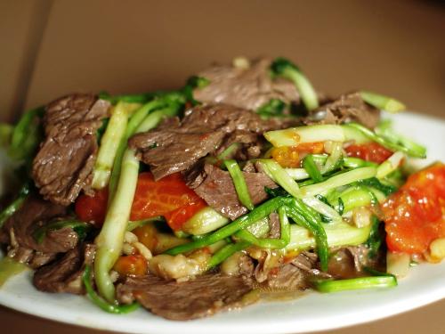 cần tây xào thịt bò