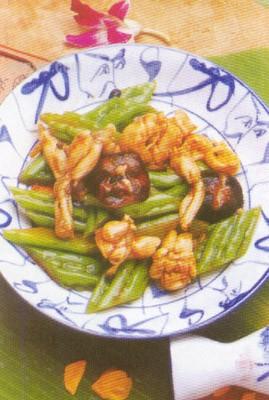 Đùi ếch xào khổ qua