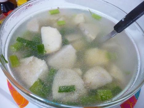 Canh khoai sọ nấu tôm