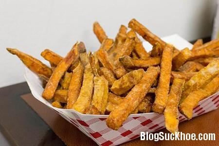 Khoai lang chiên giòn xốt nước mắm, hành lá