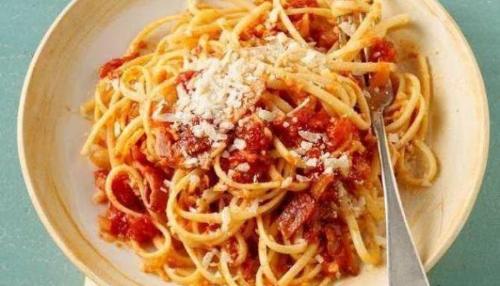 Mì ý sốt cà chua
